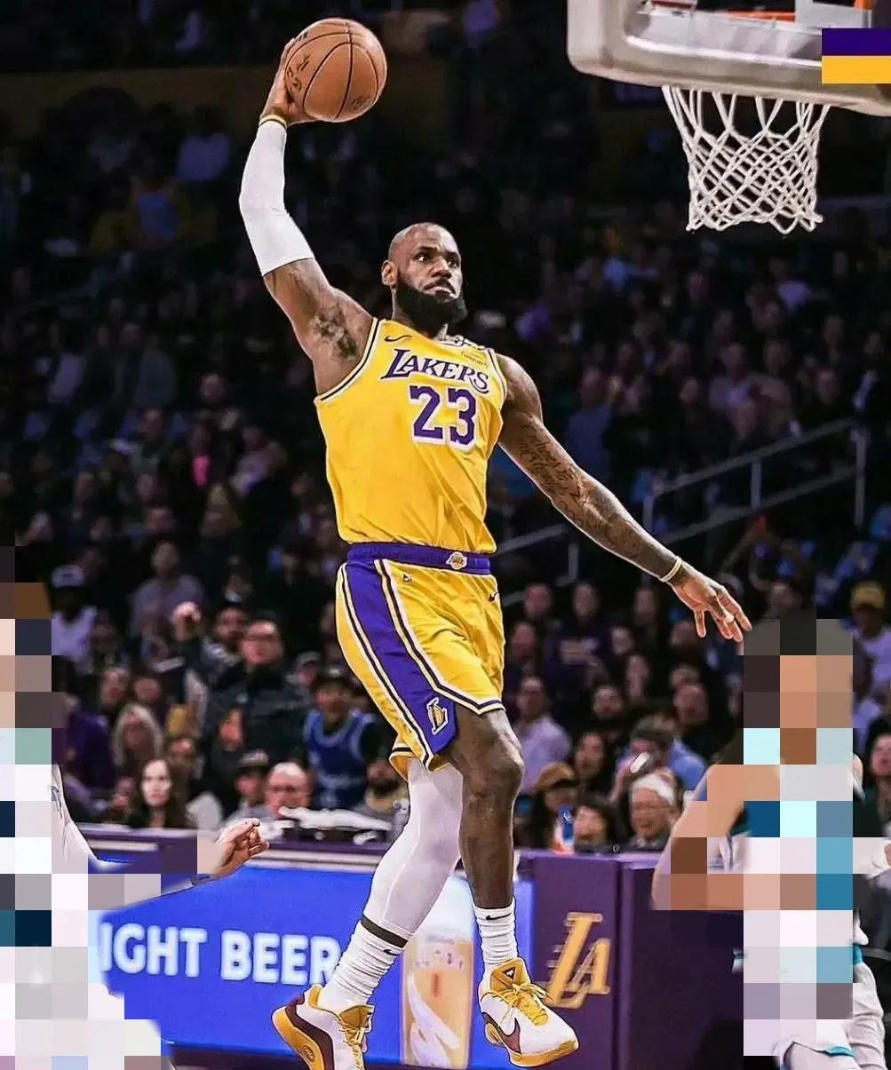 湖人力克爵士，詹姆斯刷新纪录